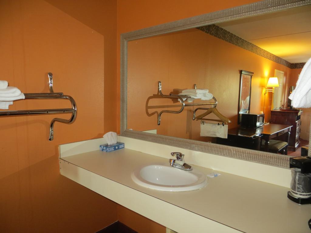 Americas Best Value Inn Ozark Εξωτερικό φωτογραφία